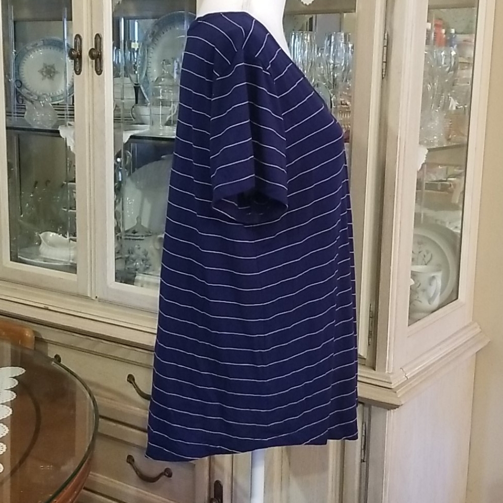 XL a.n.a A New Approach Top - Picture 2 of 4